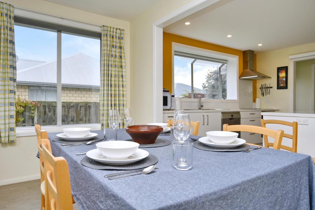 Charlesworth Villa - Christchurch Holiday Homes Exterior photo
