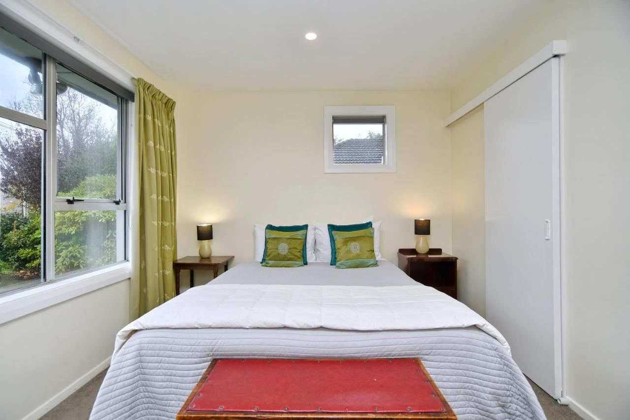 Charlesworth Villa - Christchurch Holiday Homes Exterior photo